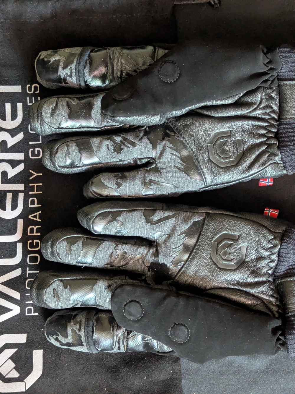 📤FINAL CALL - Sold Out Vallerret Tinden Magnetic Photography Winter Gloves - Picture 15 of 16